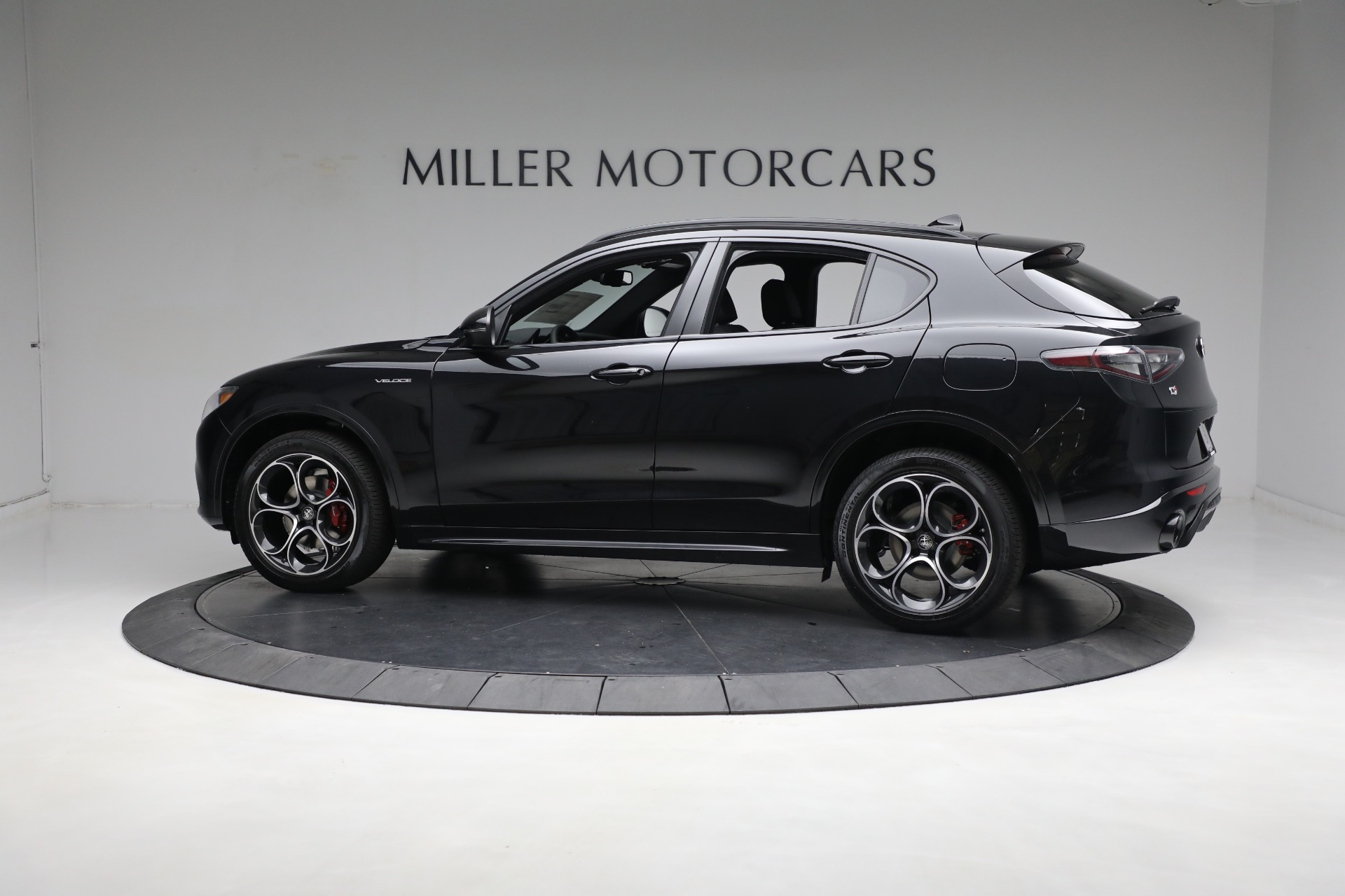 New 2024 Alfa Romeo Stelvio Veloce | St. Petersburg, FL