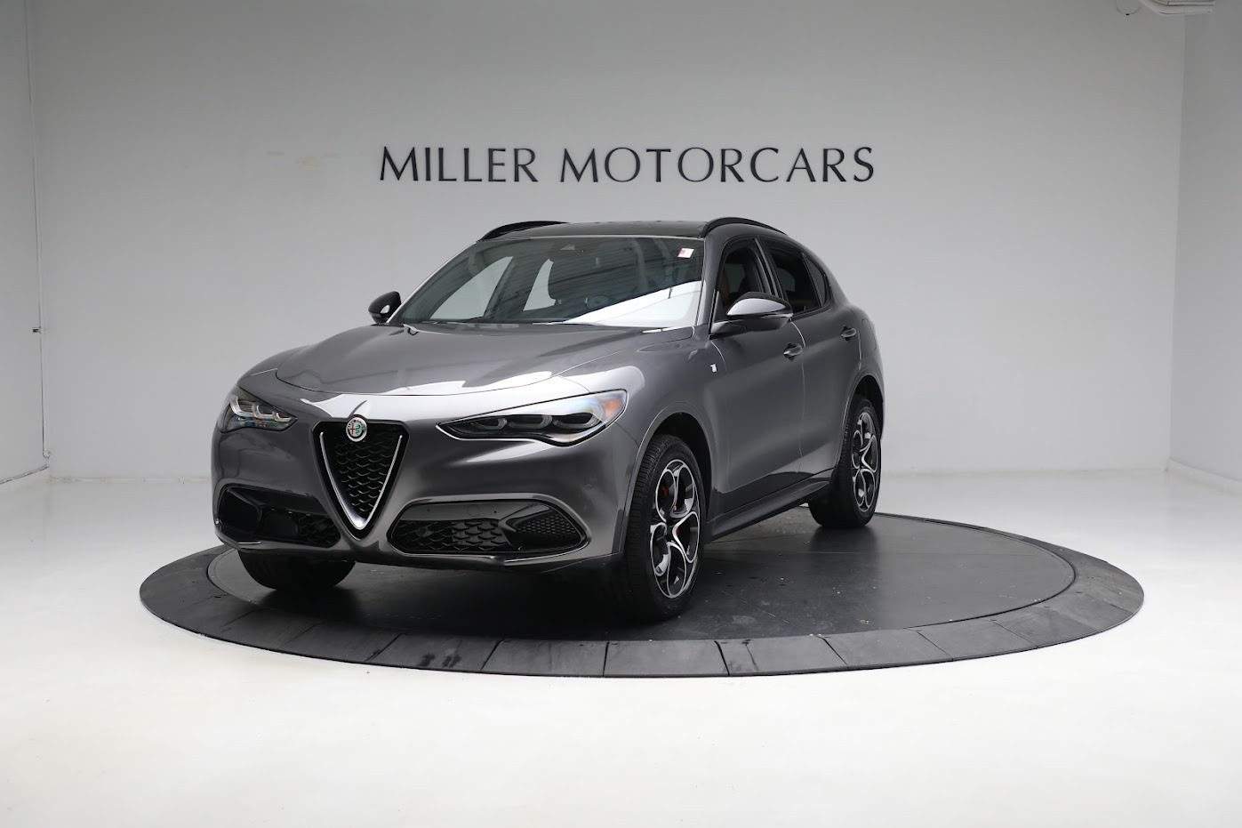 New 2024 Alfa Romeo Stelvio Ti | St. Petersburg, FL