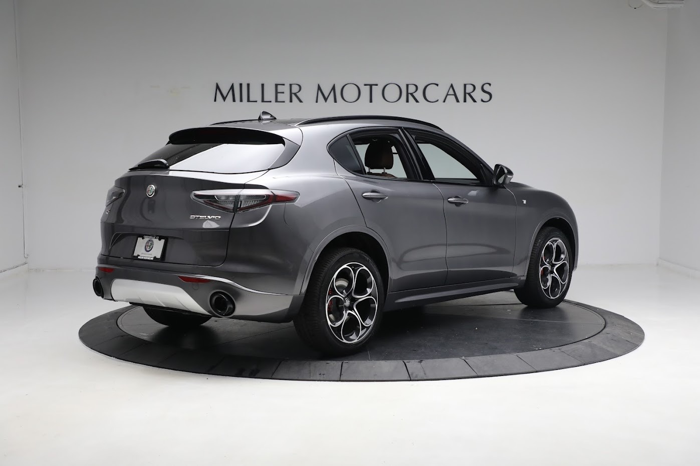 New 2024 Alfa Romeo Stelvio Ti | St. Petersburg, FL