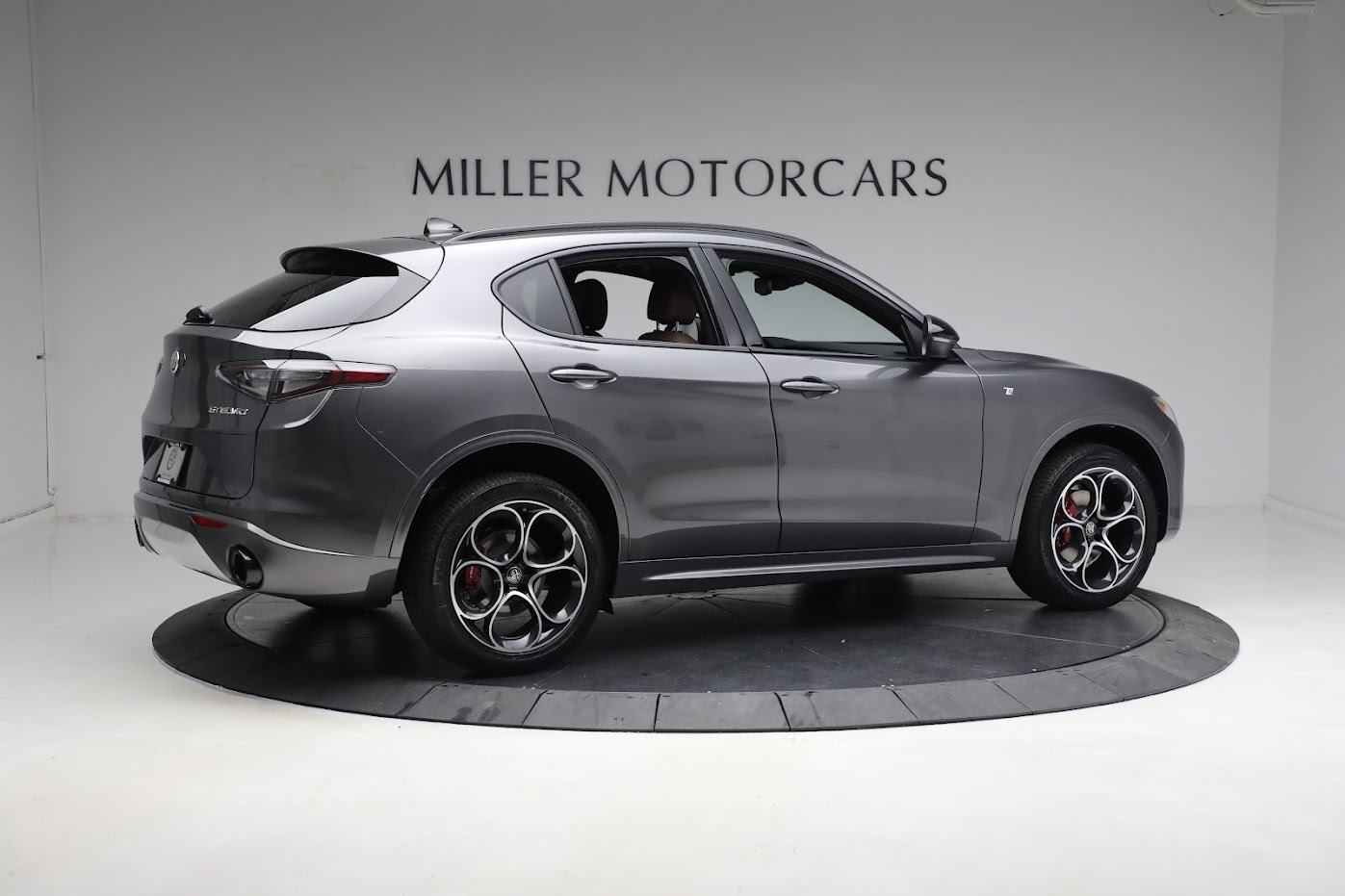 New 2024 Alfa Romeo Stelvio Ti | St. Petersburg, FL