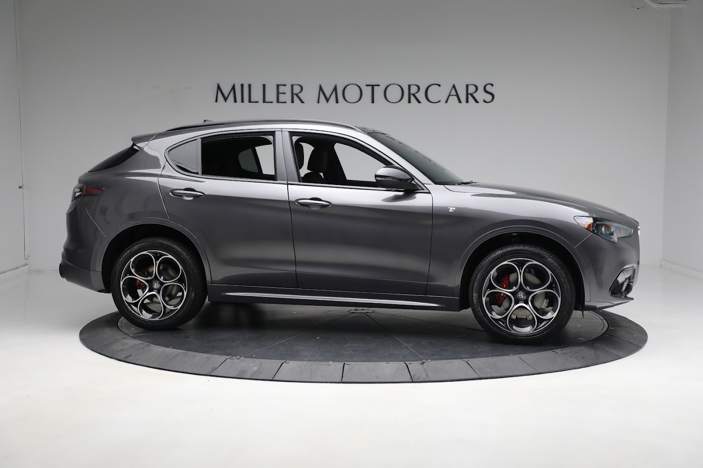 New 2024 Alfa Romeo Stelvio Ti | St. Petersburg, FL