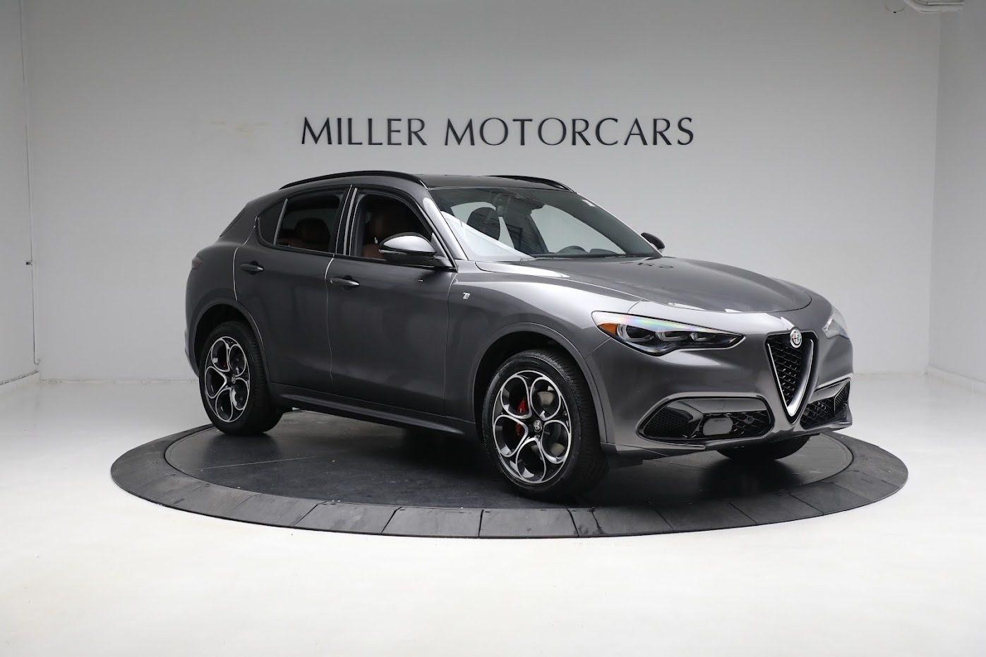 New 2024 Alfa Romeo Stelvio Ti | St. Petersburg, FL