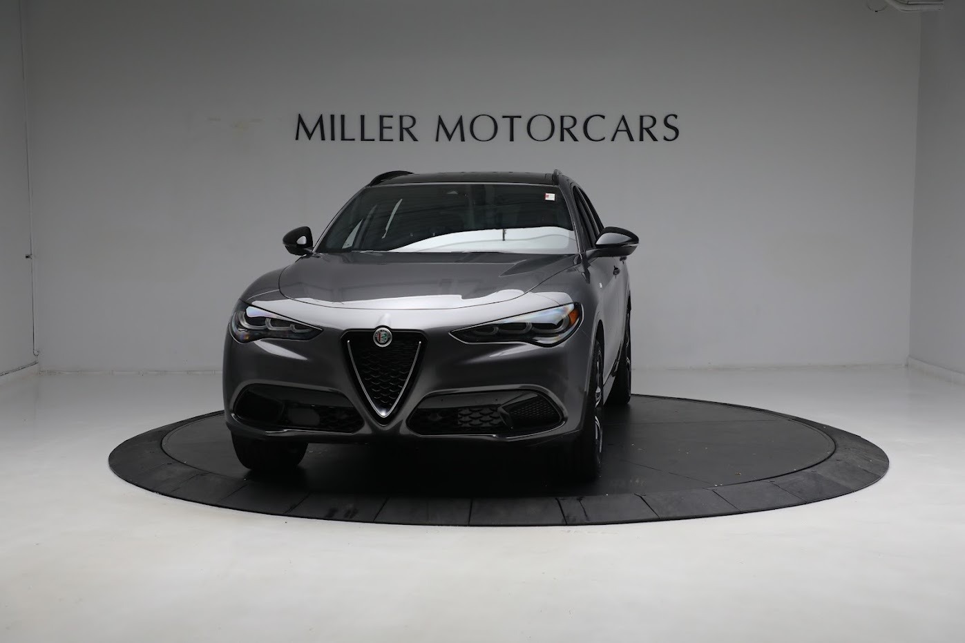 New 2024 Alfa Romeo Stelvio Ti | St. Petersburg, FL