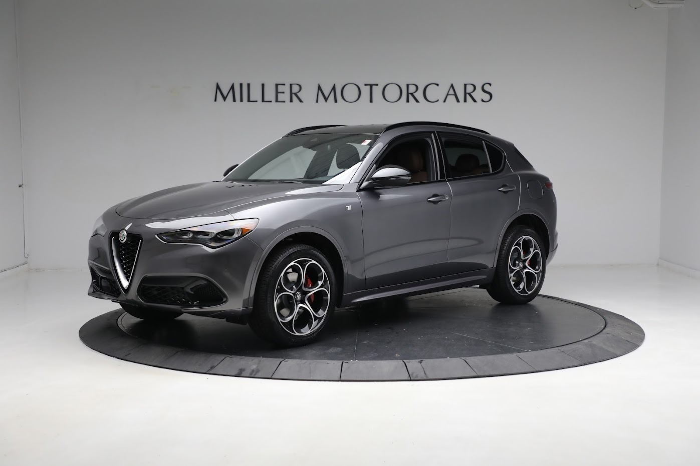 New 2024 Alfa Romeo Stelvio Ti | St. Petersburg, FL