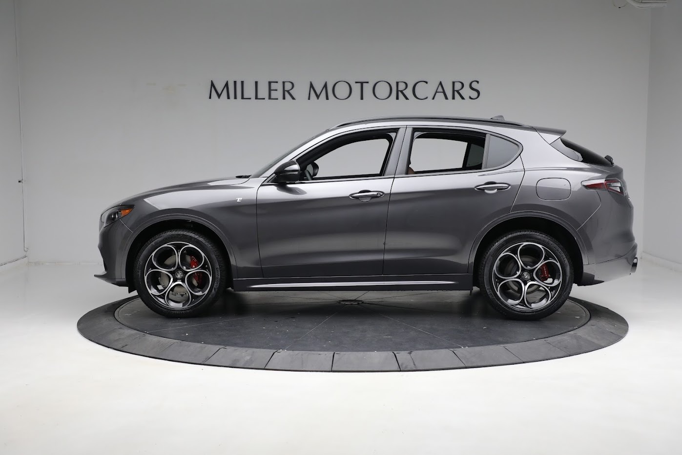 New 2024 Alfa Romeo Stelvio Ti | St. Petersburg, FL