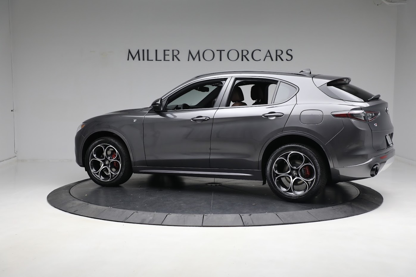 New 2024 Alfa Romeo Stelvio Ti | St. Petersburg, FL
