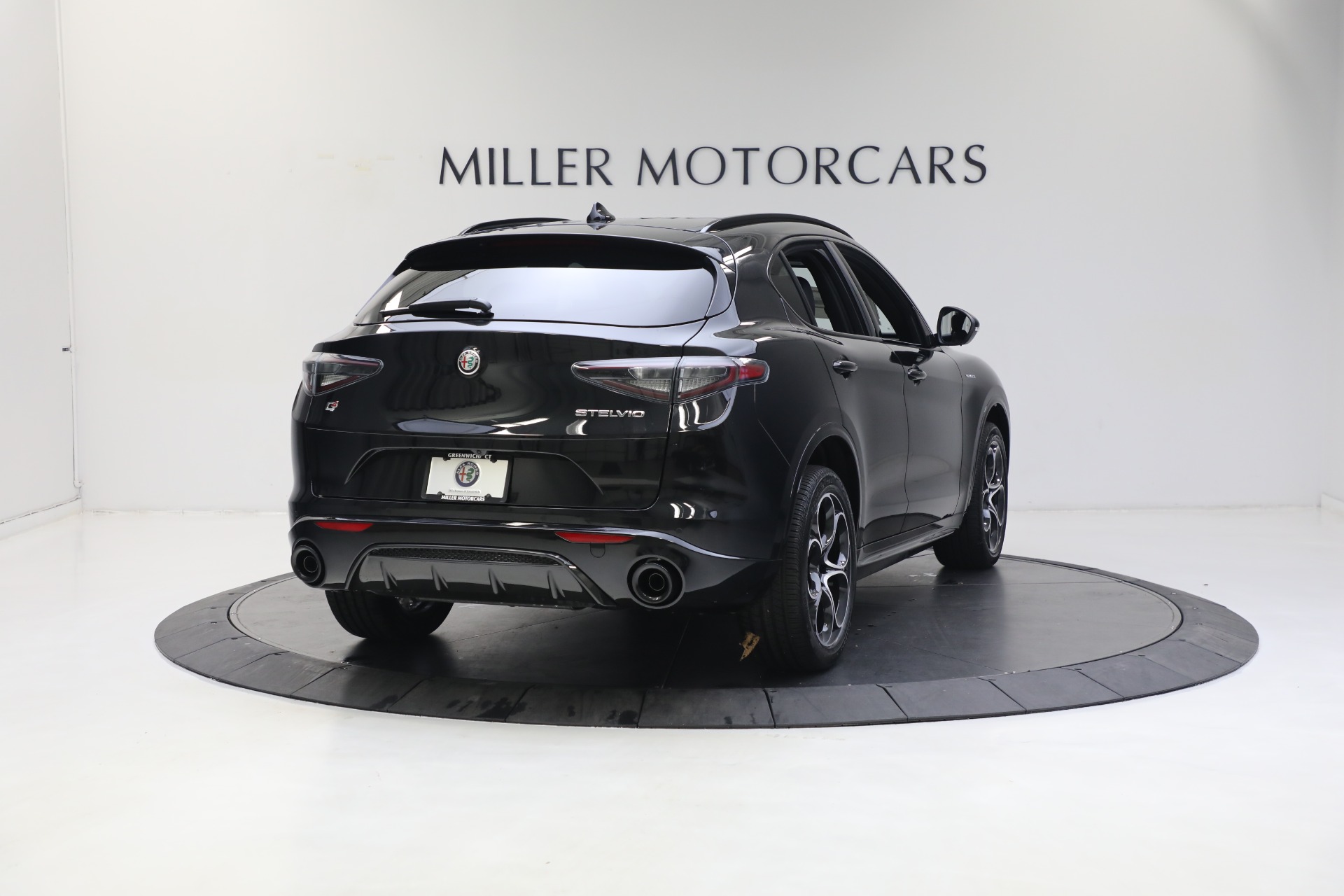 New 2024 Alfa Romeo Stelvio Veloce | St. Petersburg, FL