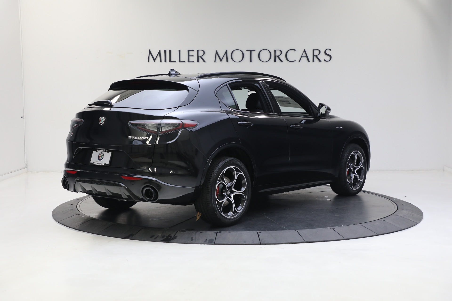 New 2024 Alfa Romeo Stelvio Veloce | St. Petersburg, FL