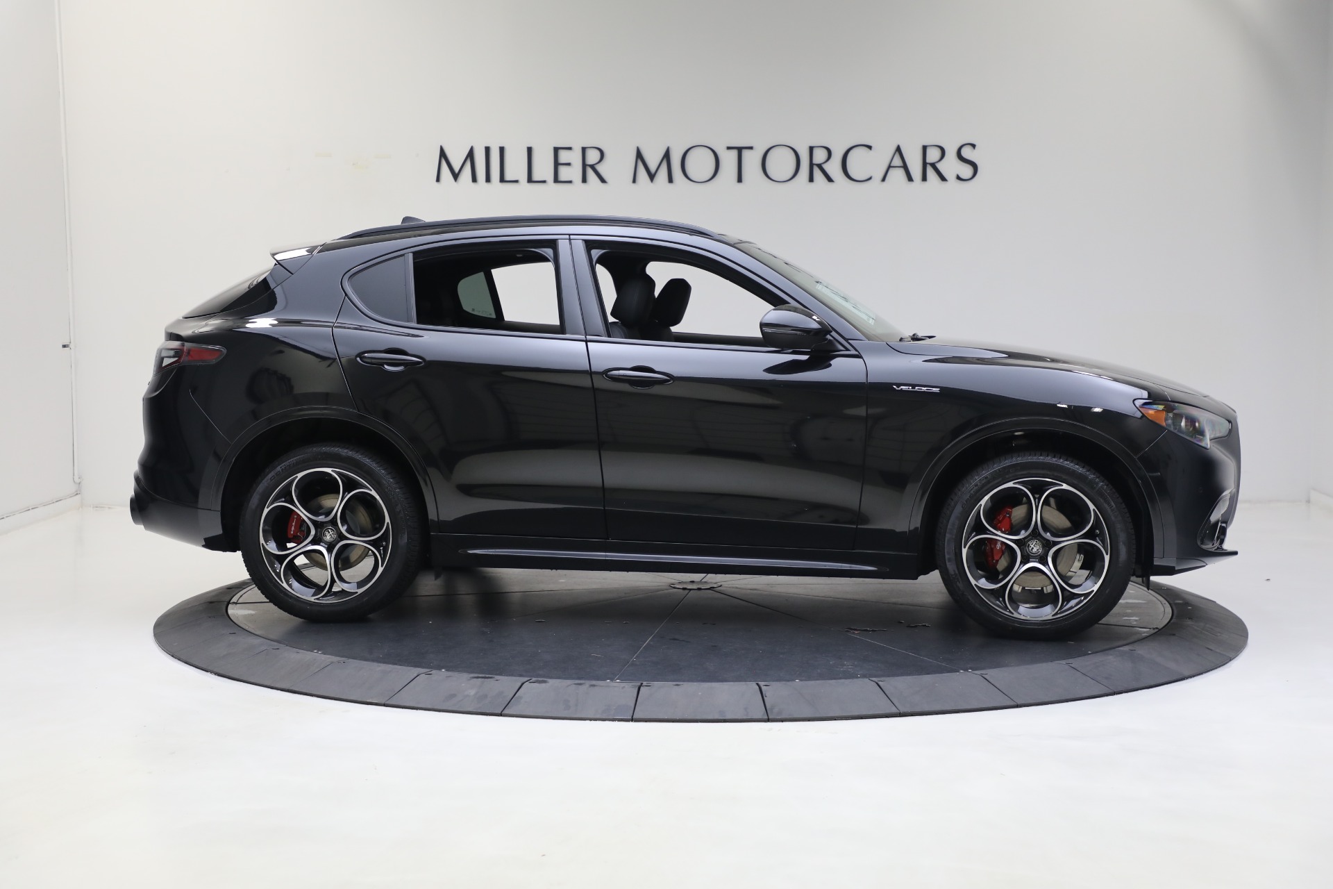 New 2024 Alfa Romeo Stelvio Veloce | St. Petersburg, FL
