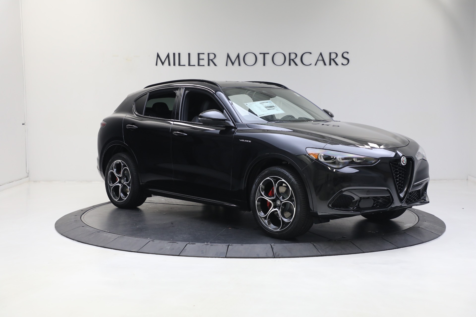 New 2024 Alfa Romeo Stelvio Veloce | St. Petersburg, FL