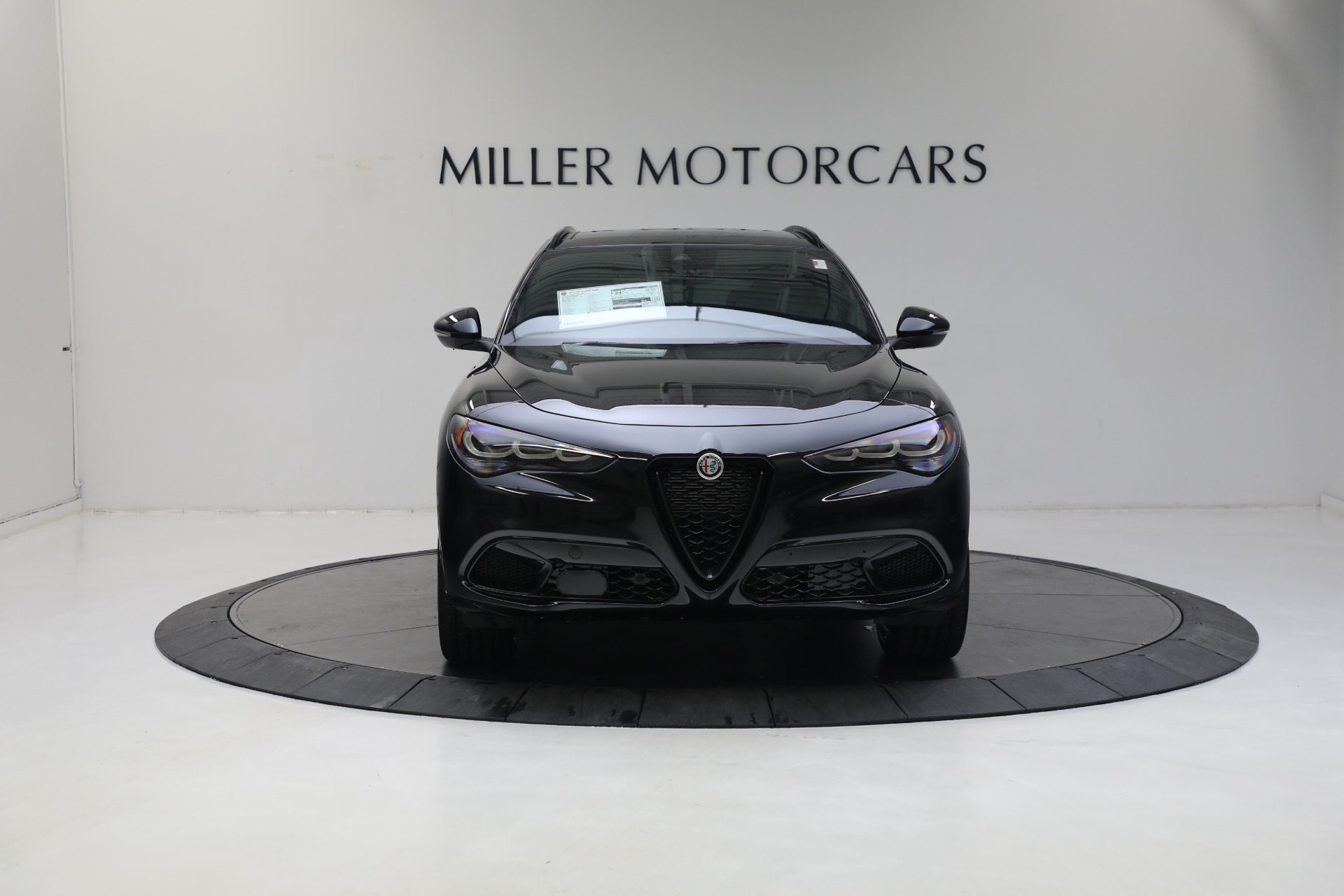 New 2024 Alfa Romeo Stelvio Veloce | St. Petersburg, FL