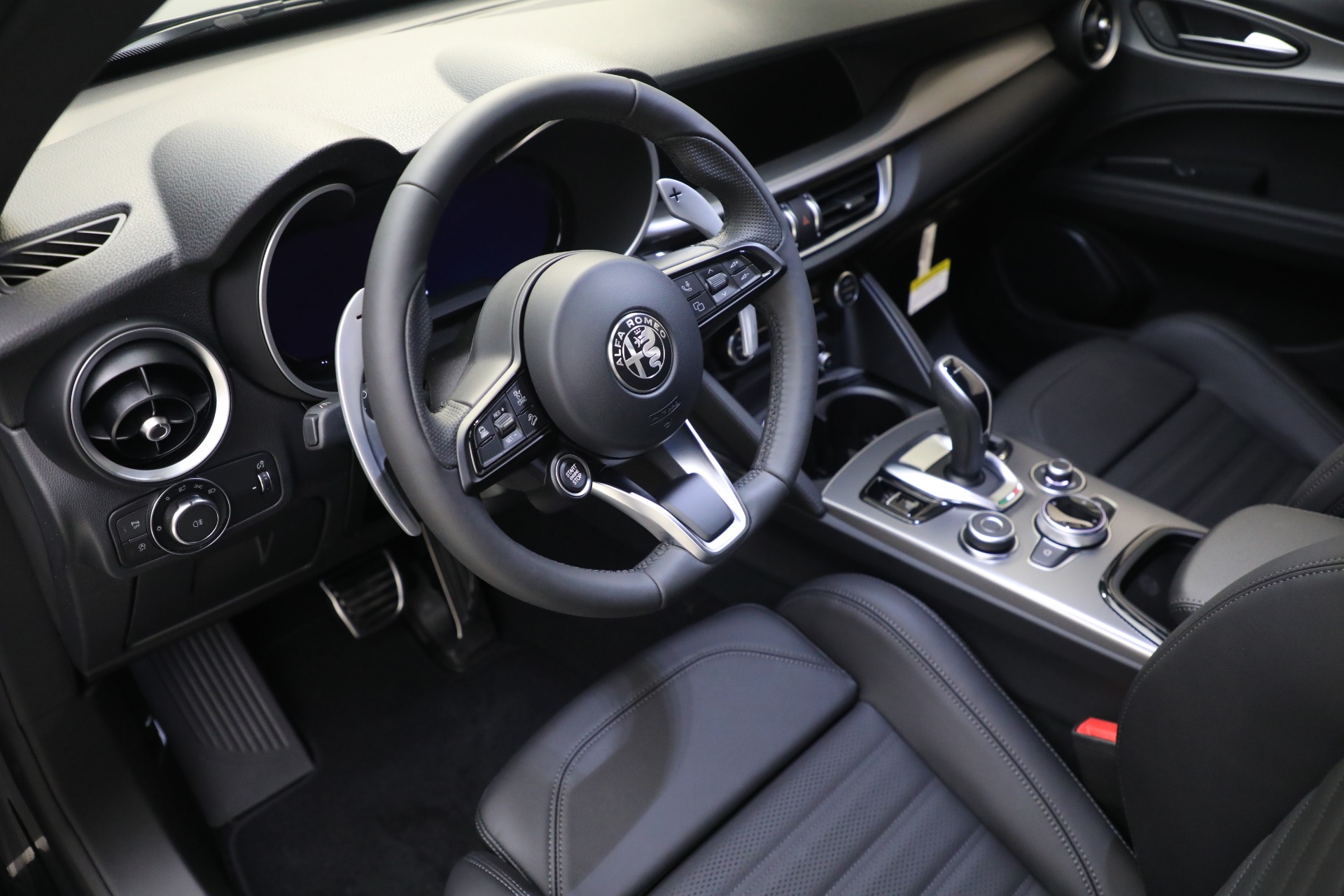 New 2024 Alfa Romeo Stelvio Veloce | St. Petersburg, FL