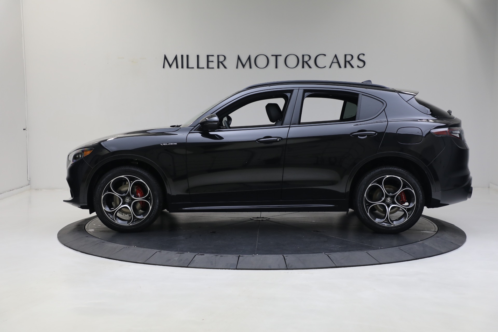 New 2024 Alfa Romeo Stelvio Veloce | St. Petersburg, FL