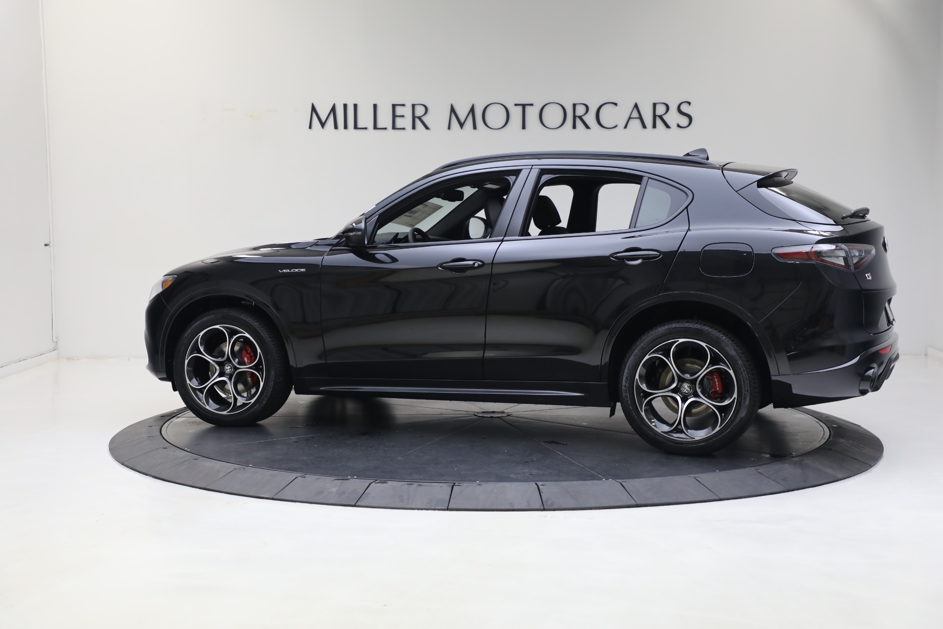 New 2024 Alfa Romeo Stelvio Veloce | St. Petersburg, FL