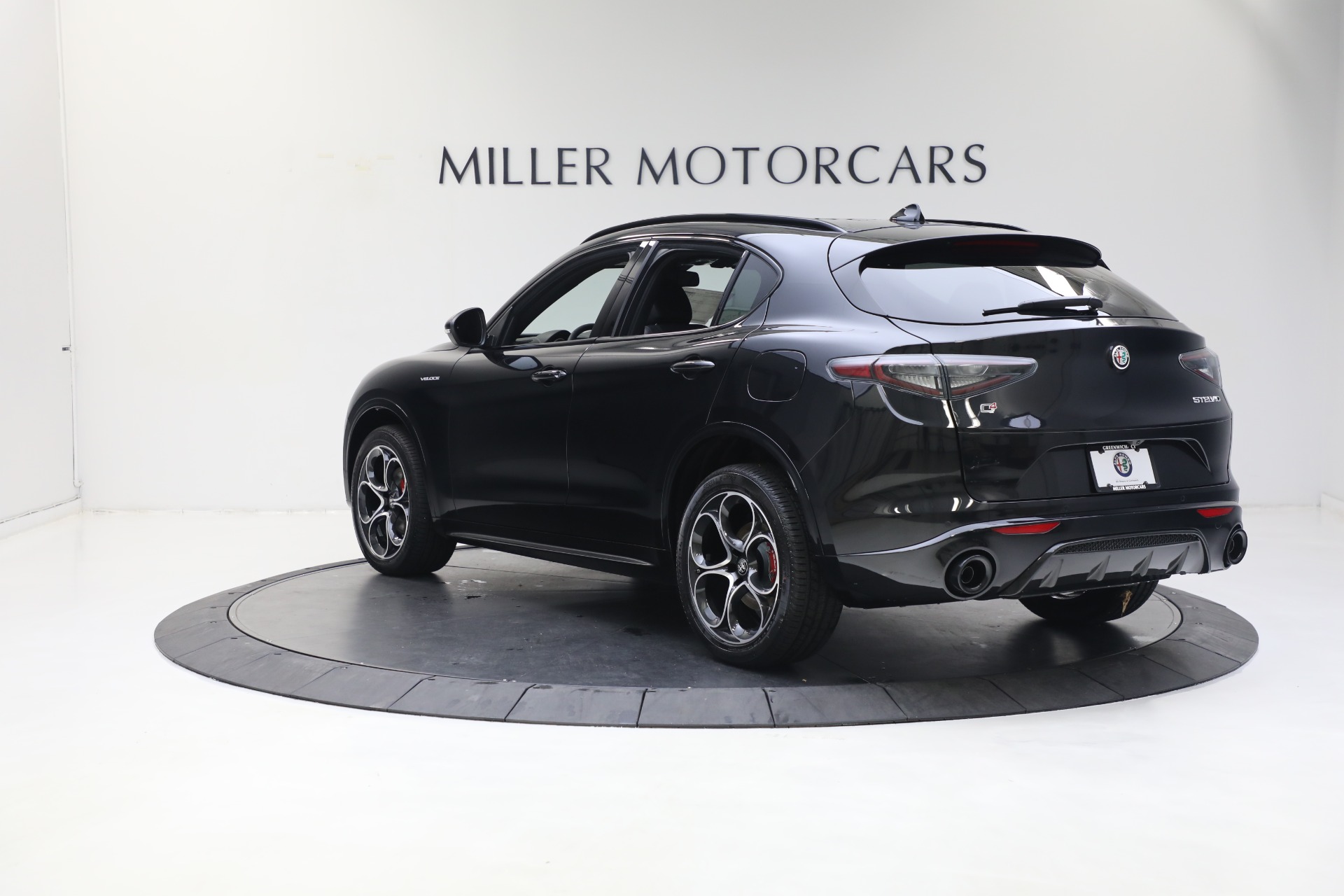 New 2024 Alfa Romeo Stelvio Veloce | St. Petersburg, FL