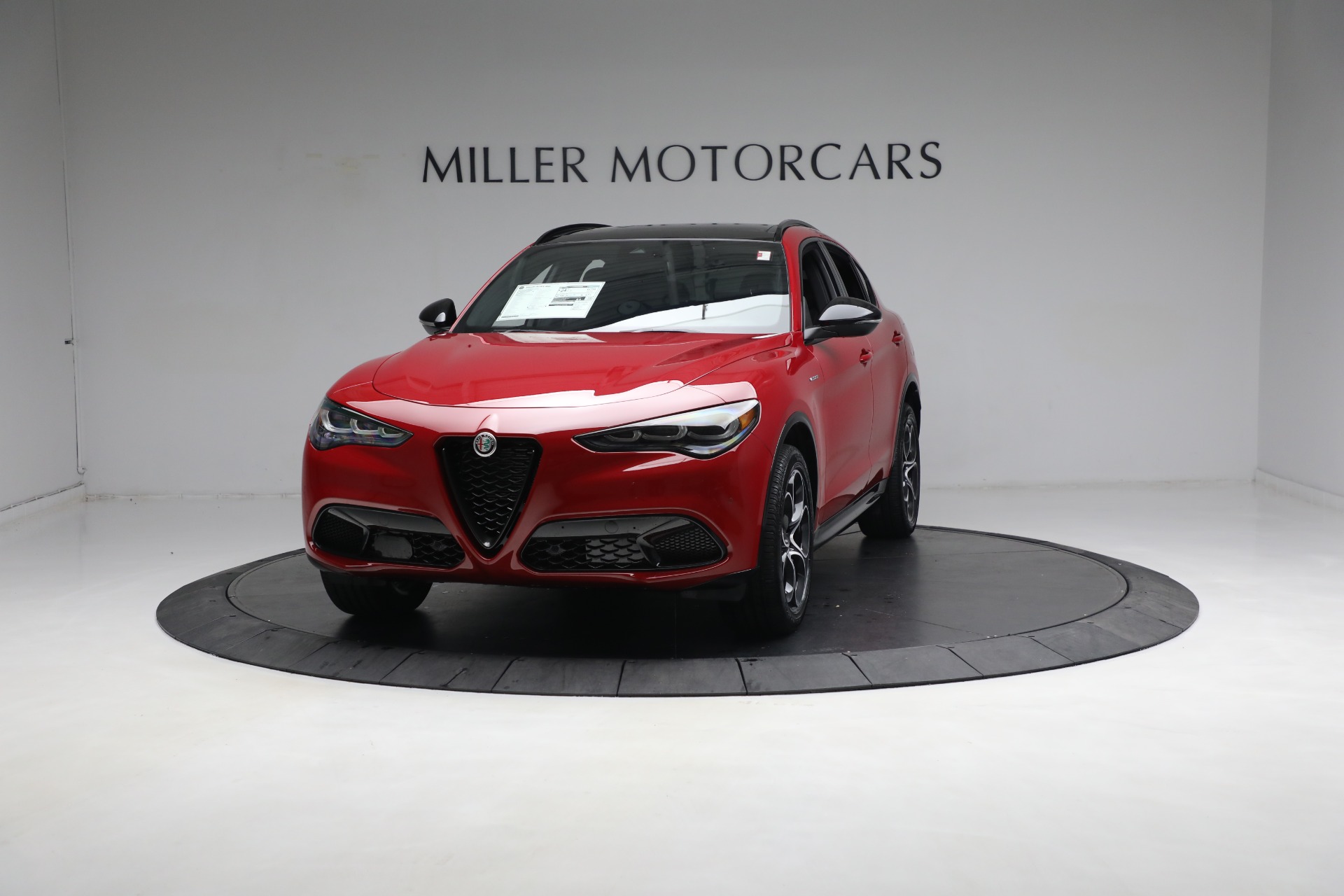 New 2024 Alfa Romeo Stelvio Veloce | St. Petersburg, FL