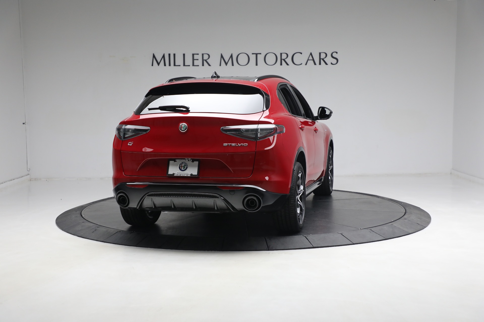 New 2024 Alfa Romeo Stelvio Veloce | St. Petersburg, FL