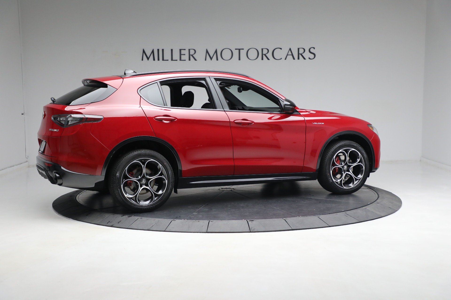New 2024 Alfa Romeo Stelvio Veloce | St. Petersburg, FL