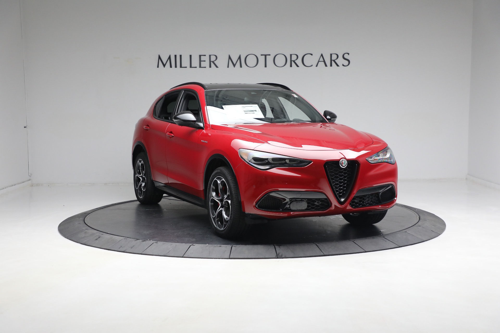New 2024 Alfa Romeo Stelvio Veloce | St. Petersburg, FL