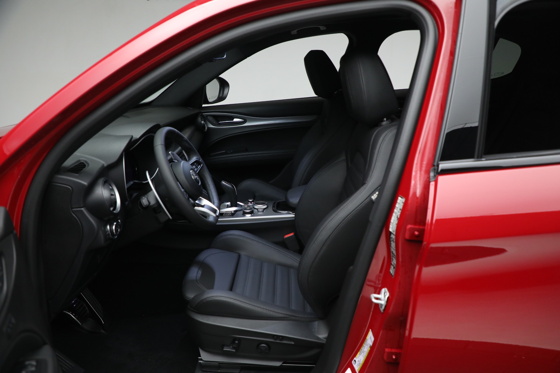 New 2024 Alfa Romeo Stelvio Veloce | St. Petersburg, FL