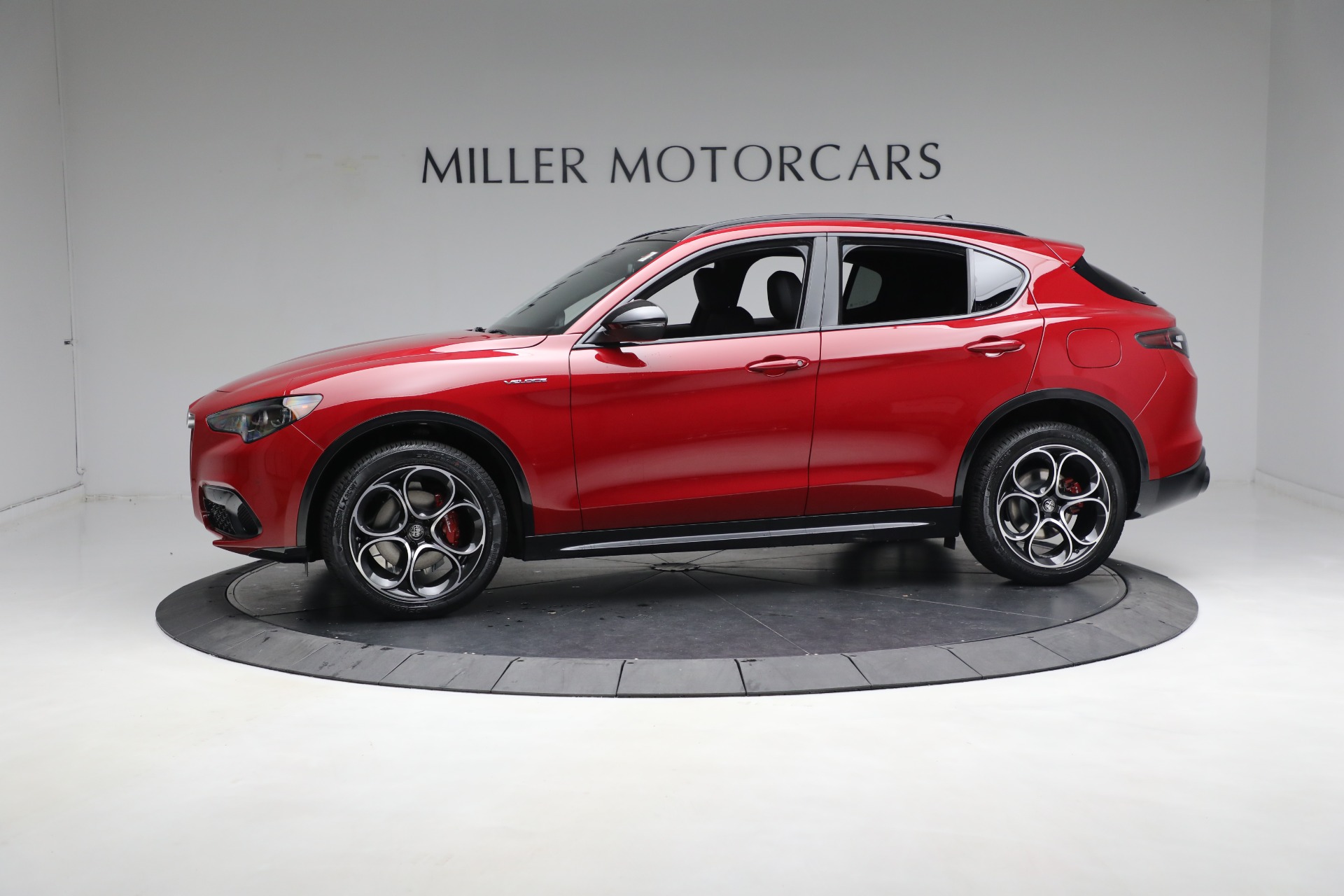New 2024 Alfa Romeo Stelvio Veloce | St. Petersburg, FL