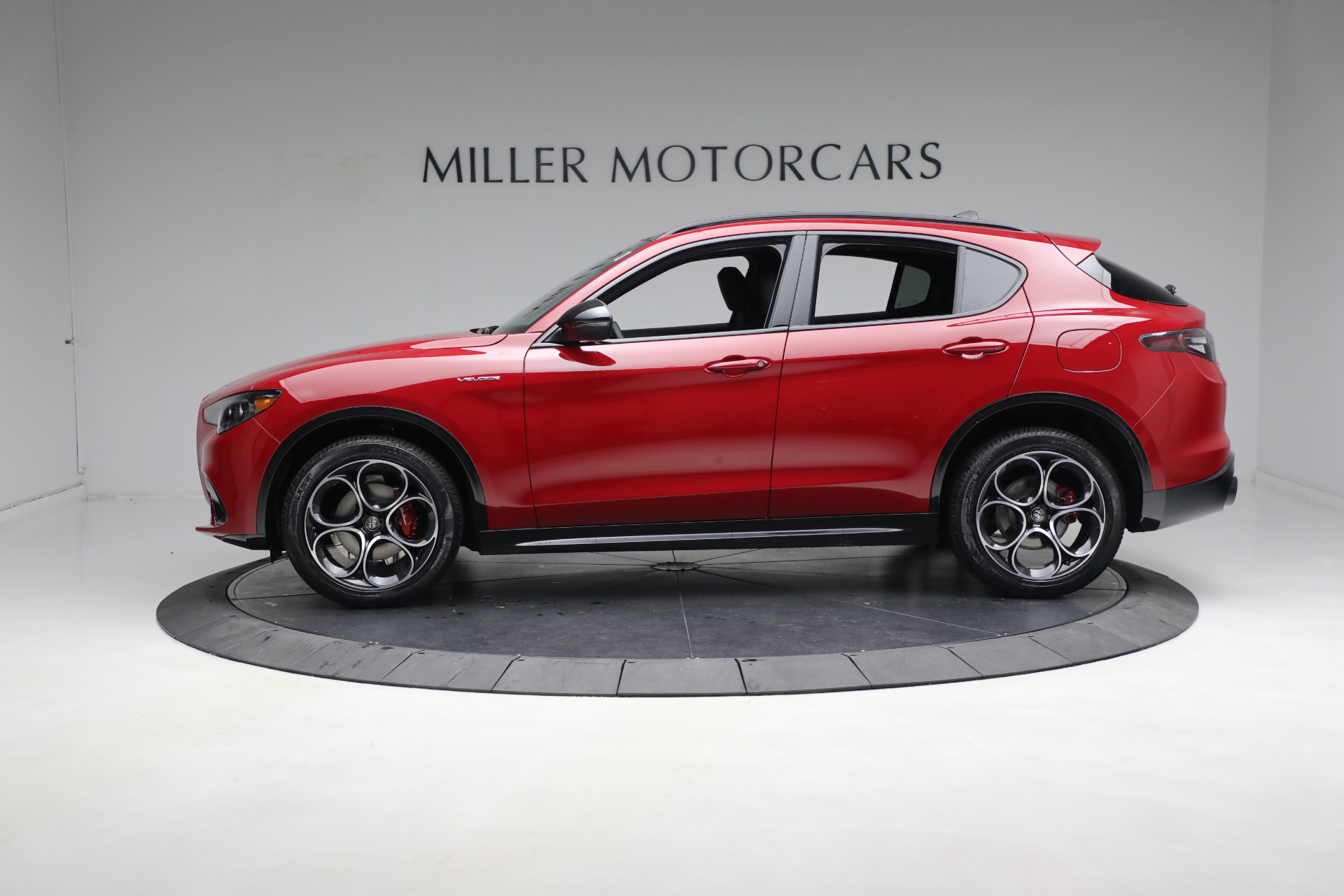 New 2024 Alfa Romeo Stelvio Veloce | St. Petersburg, FL