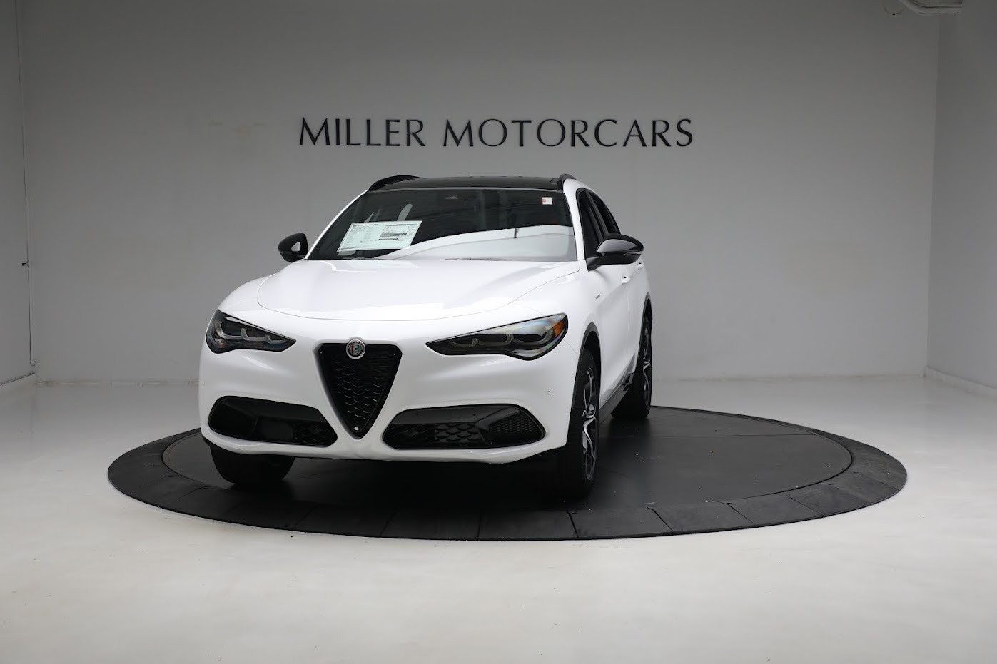 New 2024 Alfa Romeo Stelvio Veloce | St. Petersburg, FL
