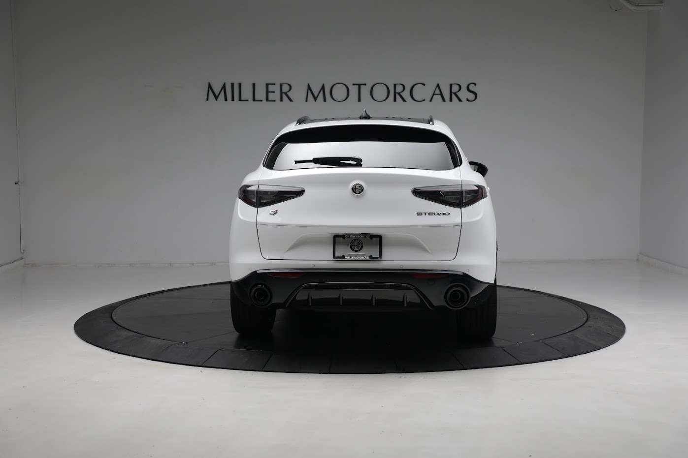New 2024 Alfa Romeo Stelvio Veloce | St. Petersburg, FL