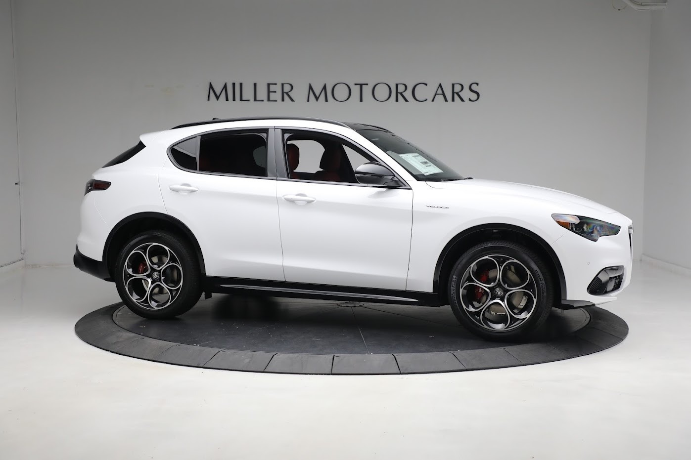 New 2024 Alfa Romeo Stelvio Veloce | St. Petersburg, FL