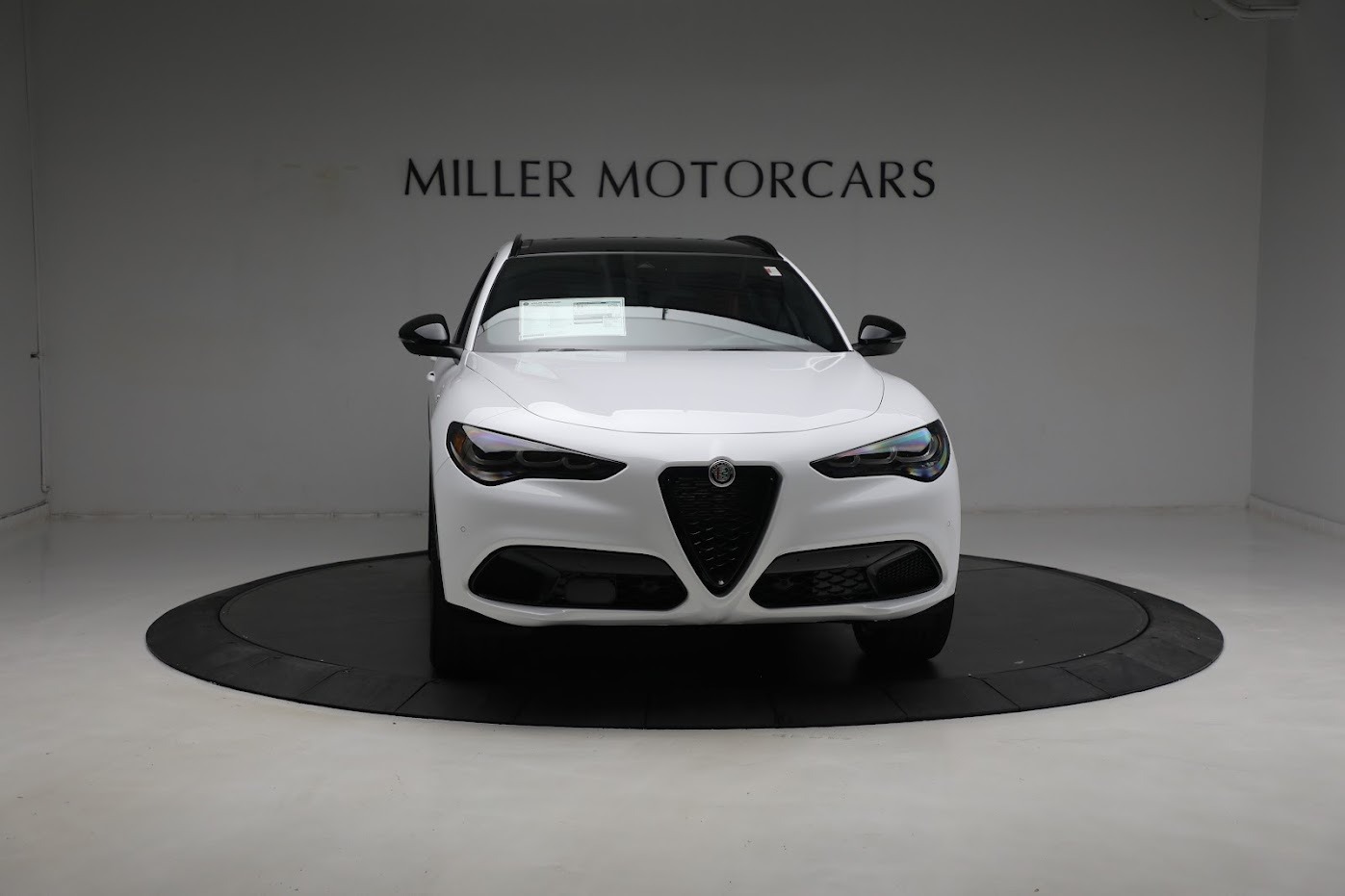New 2024 Alfa Romeo Stelvio Veloce | St. Petersburg, FL