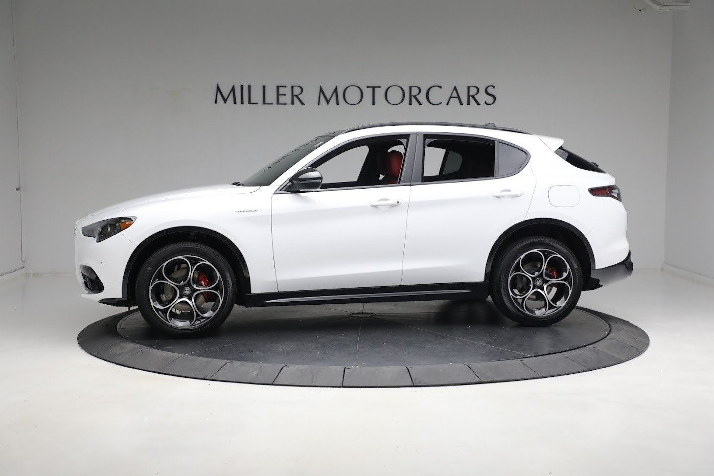 New 2024 Alfa Romeo Stelvio Veloce | St. Petersburg, FL