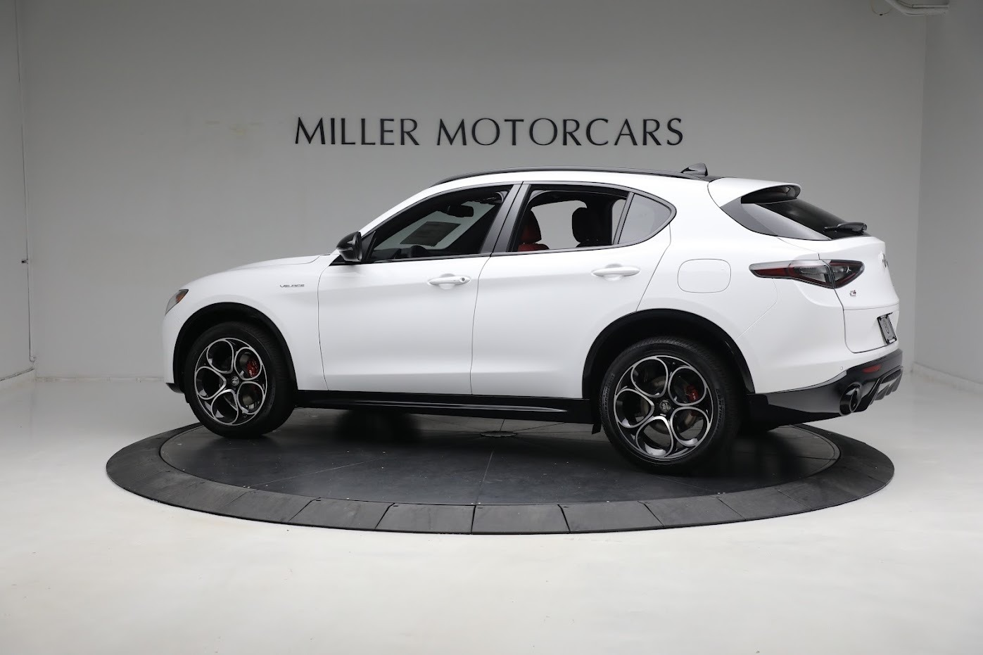 New 2024 Alfa Romeo Stelvio Veloce | St. Petersburg, FL