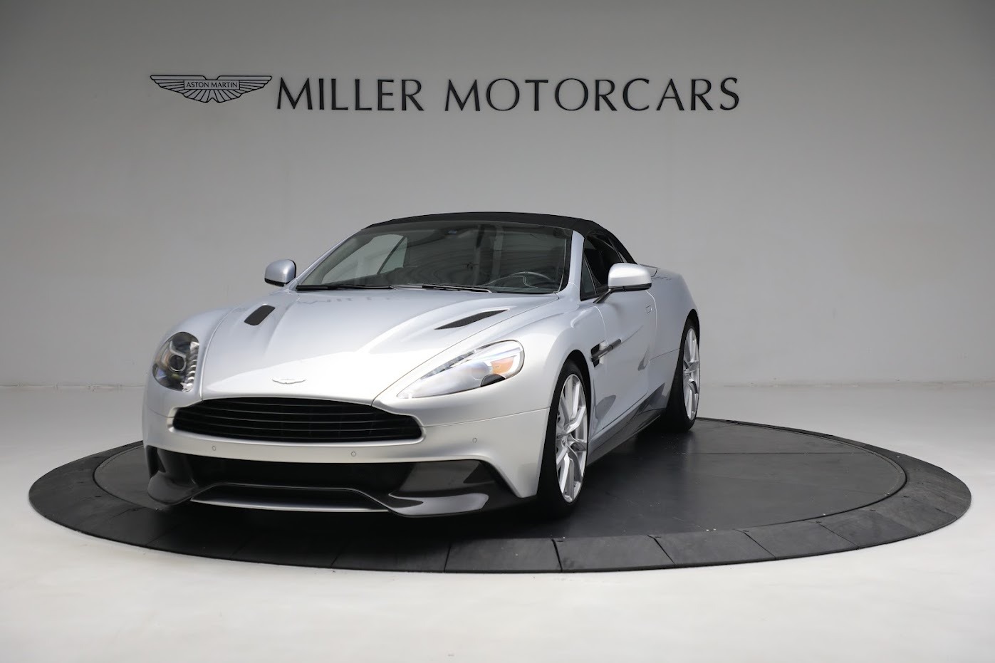 Used 2016 Aston Martin Vanquish Volante | St. Petersburg, FL
