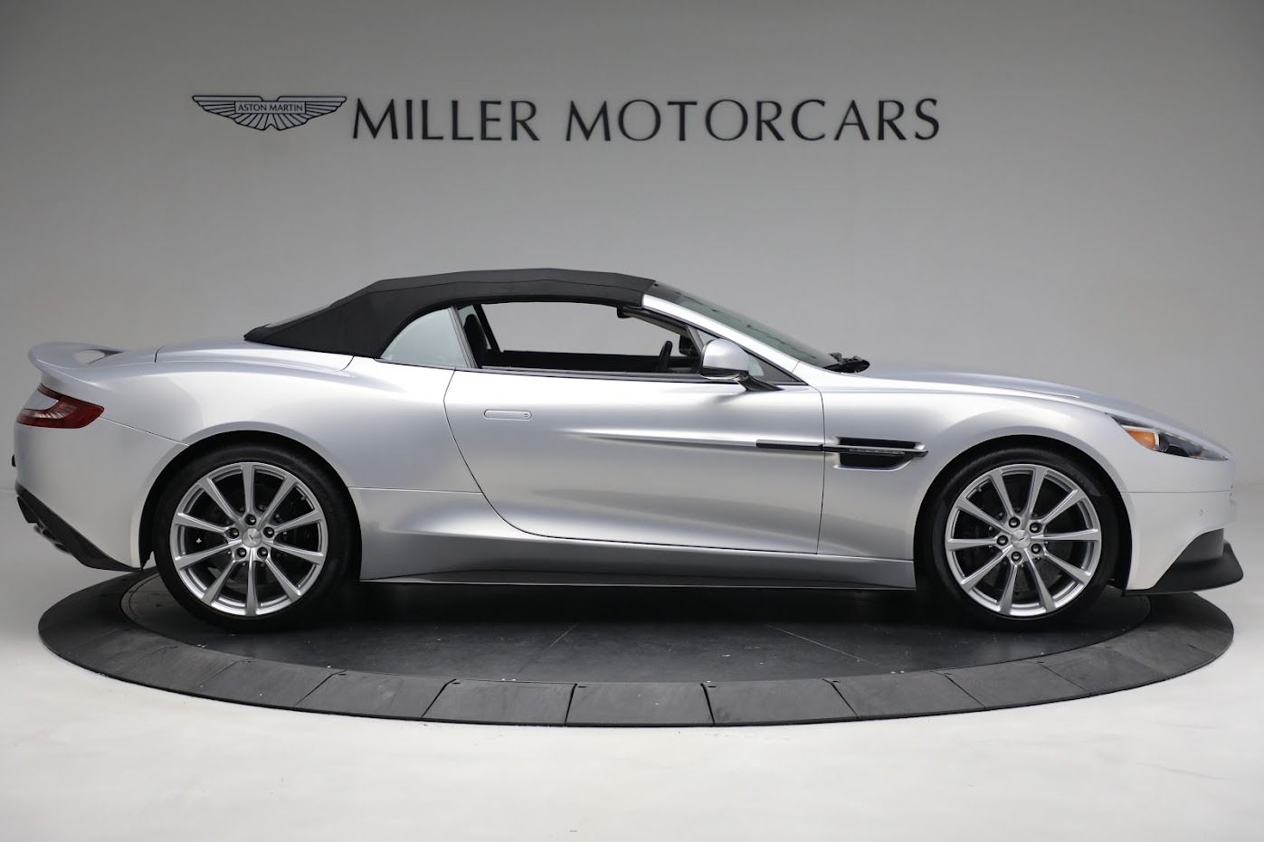 Used 2016 Aston Martin Vanquish Volante | St. Petersburg, FL