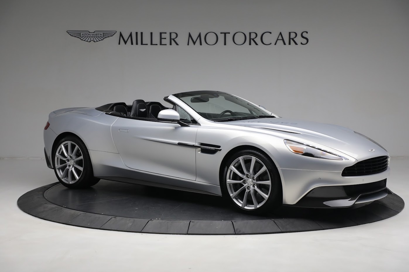 Used 2016 Aston Martin Vanquish Volante | St. Petersburg, FL