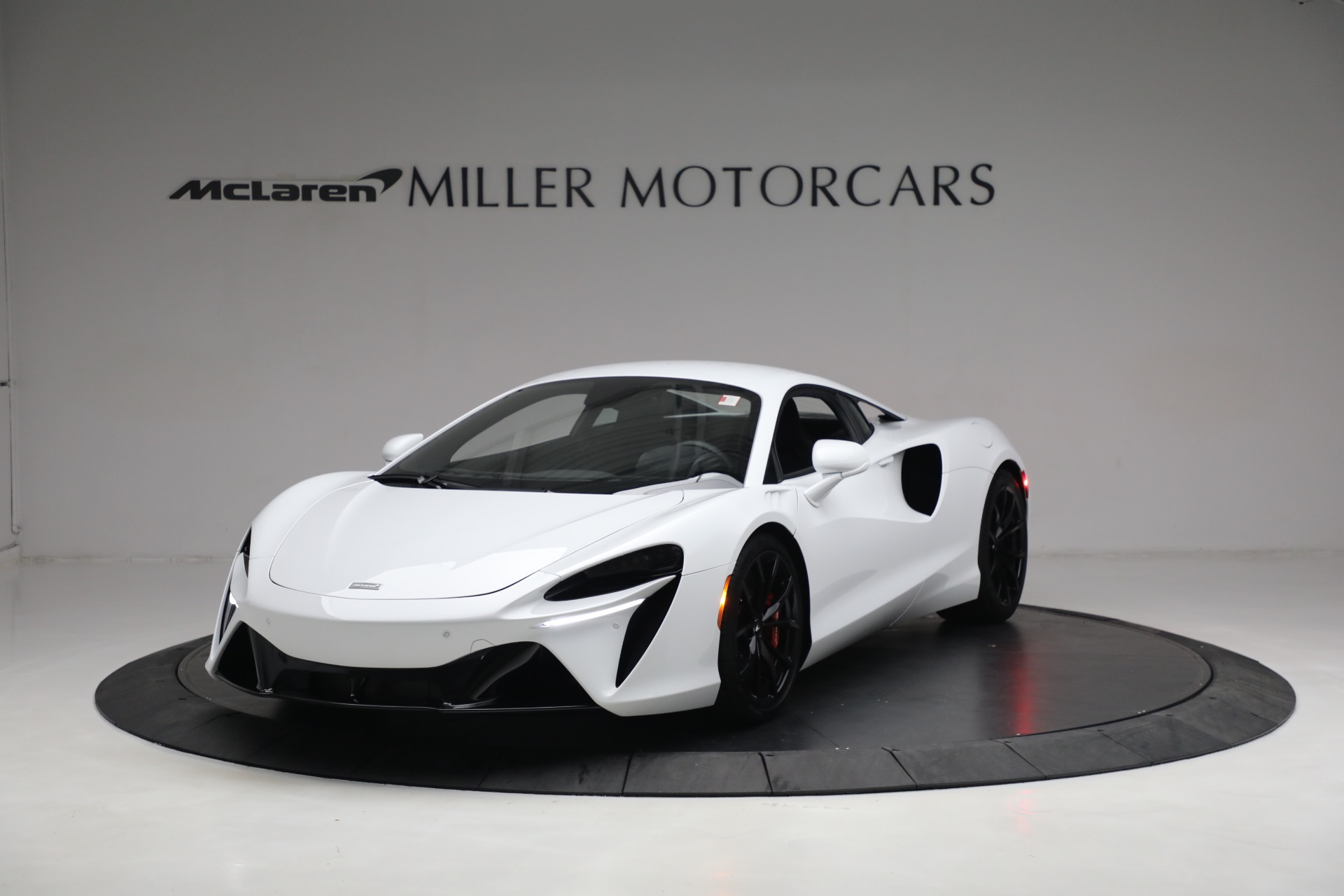 New 2023 McLaren Artura | St. Petersburg, FL