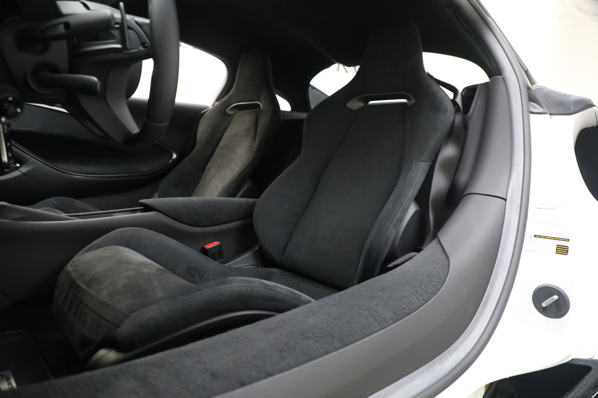New 2023 McLaren Artura | St. Petersburg, FL