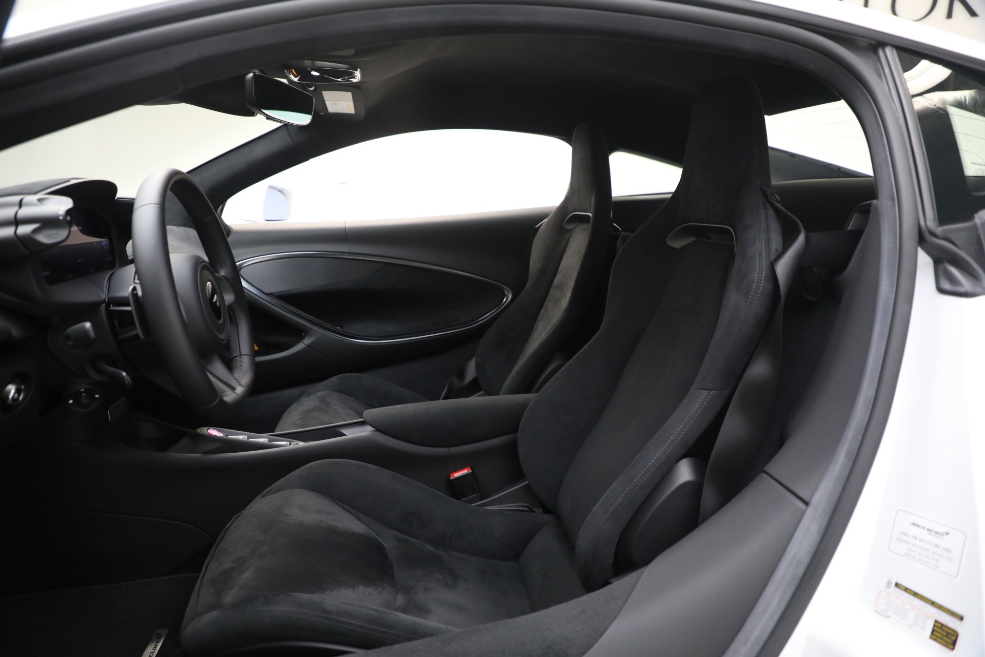 New 2023 McLaren Artura | St. Petersburg, FL