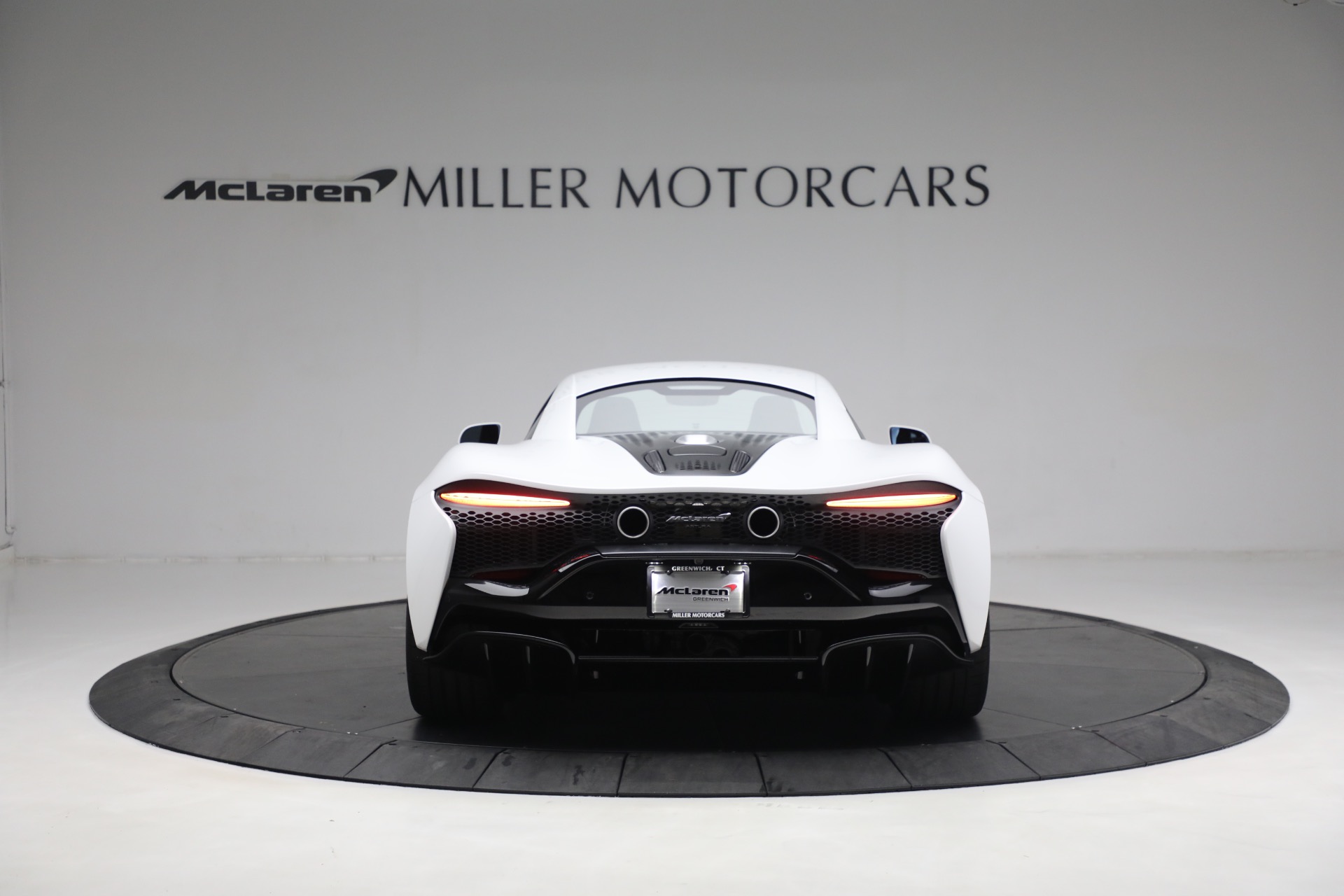 New 2023 McLaren Artura | St. Petersburg, FL