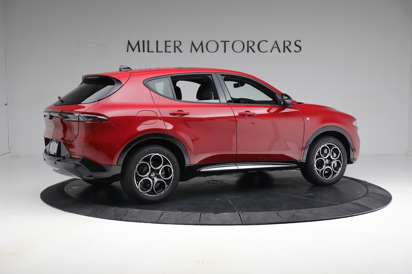 New 2024 Alfa Romeo Tonale Ti | St. Petersburg, FL