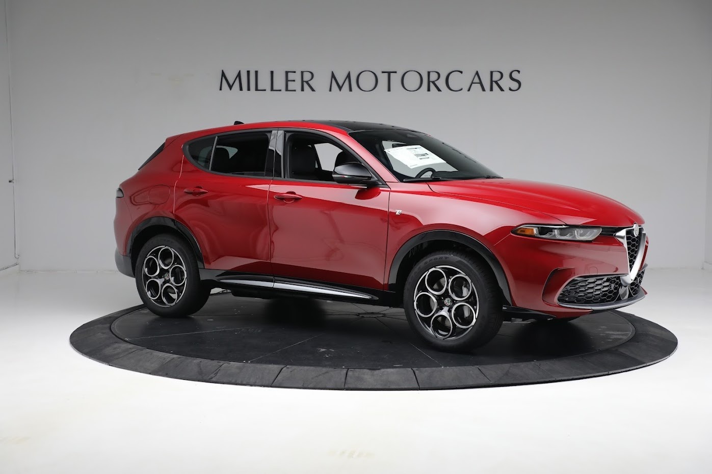 New 2024 Alfa Romeo Tonale Ti | St. Petersburg, FL