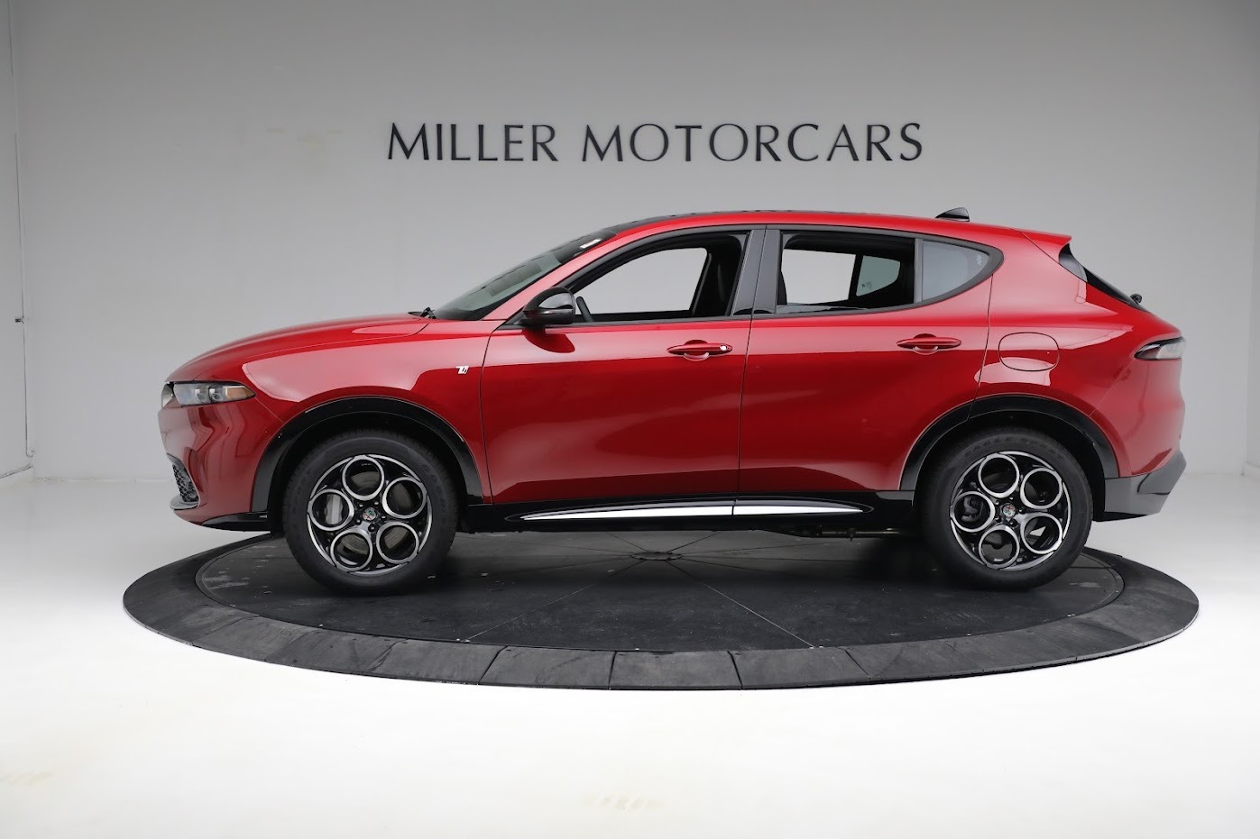 New 2024 Alfa Romeo Tonale Ti | St. Petersburg, FL