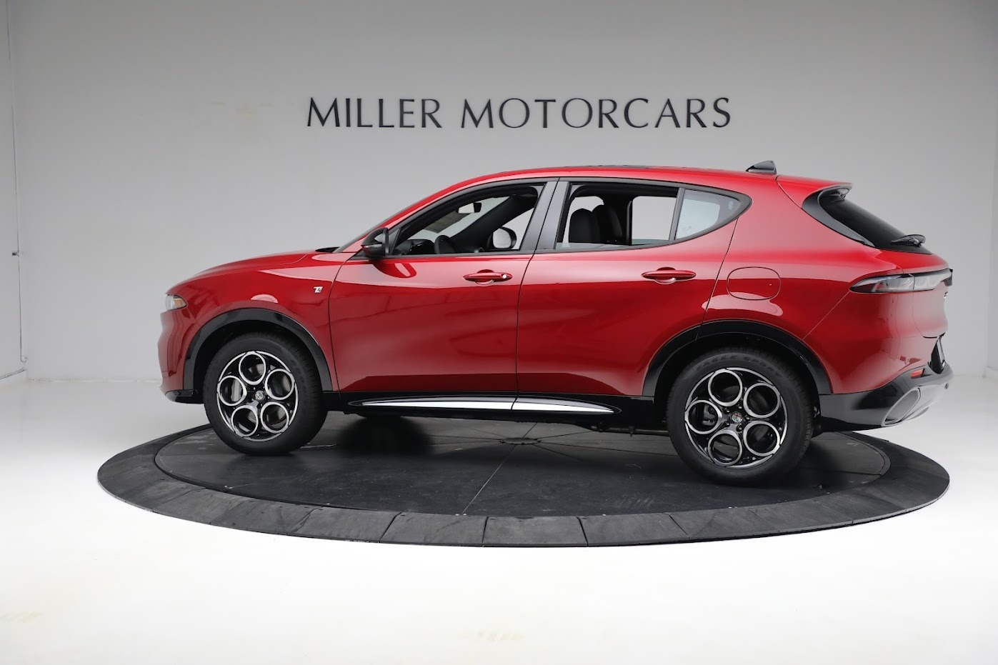 New 2024 Alfa Romeo Tonale Ti | St. Petersburg, FL