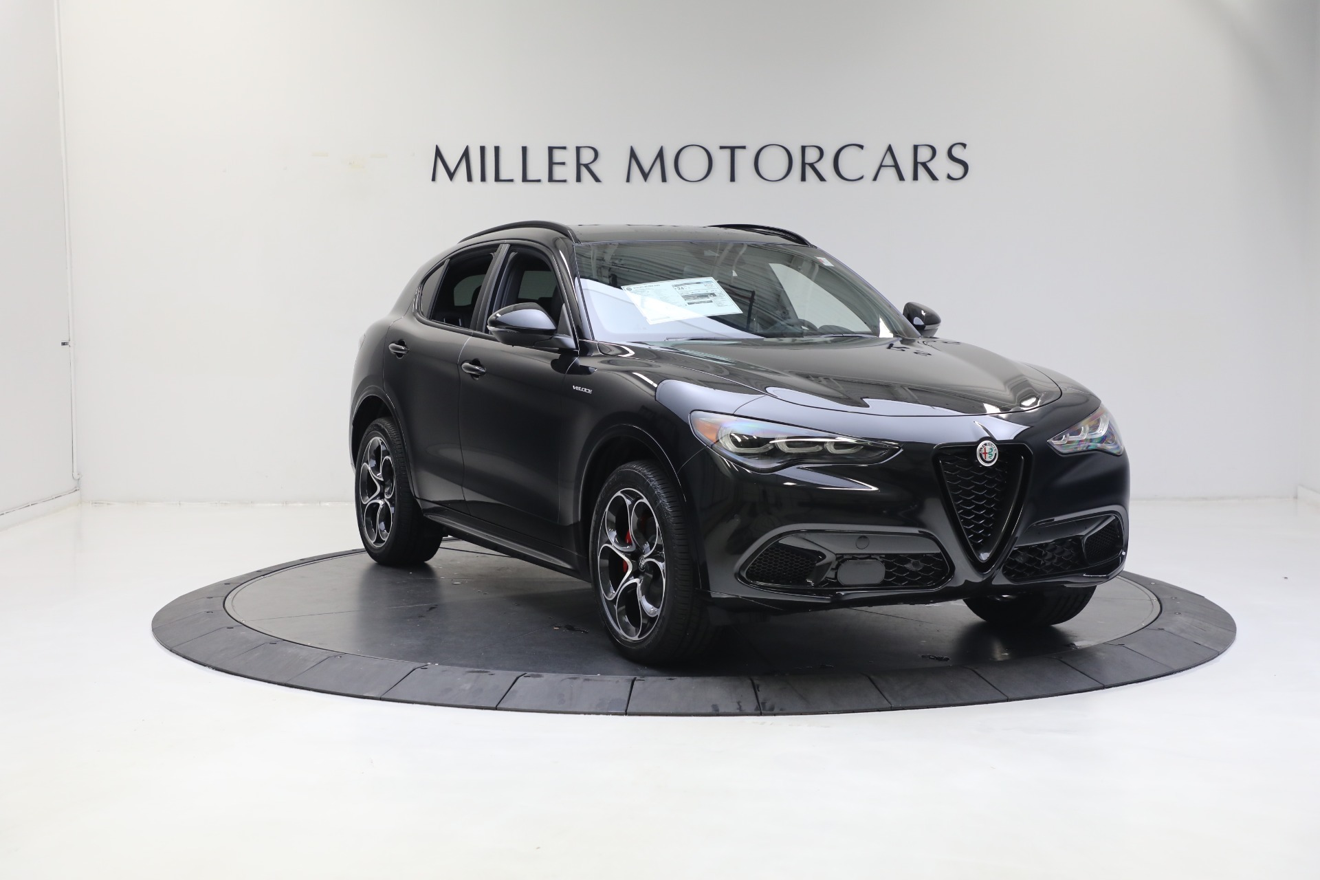 New 2024 Alfa Romeo Stelvio Veloce | St. Petersburg, FL