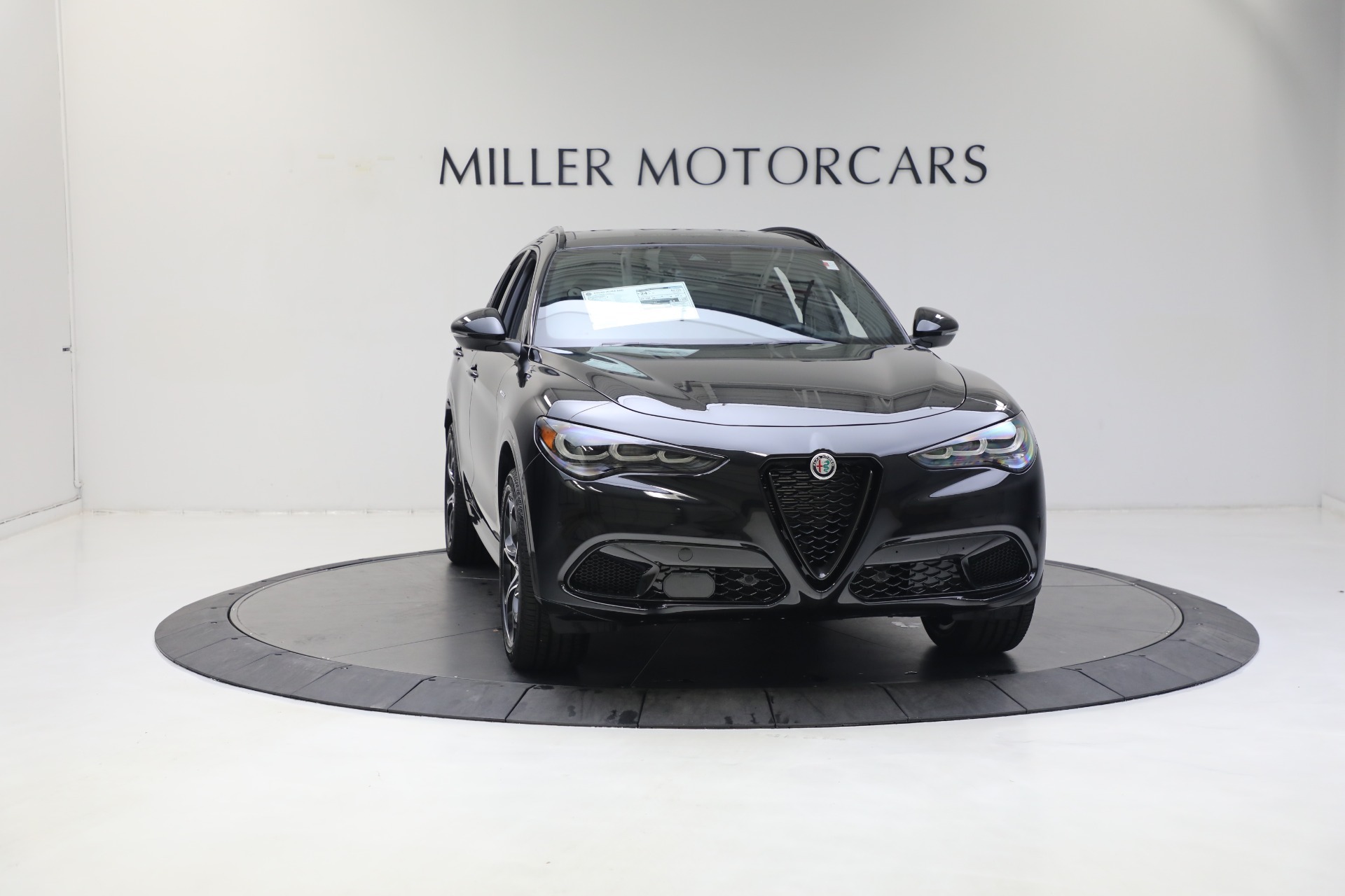 New 2024 Alfa Romeo Stelvio Veloce | St. Petersburg, FL