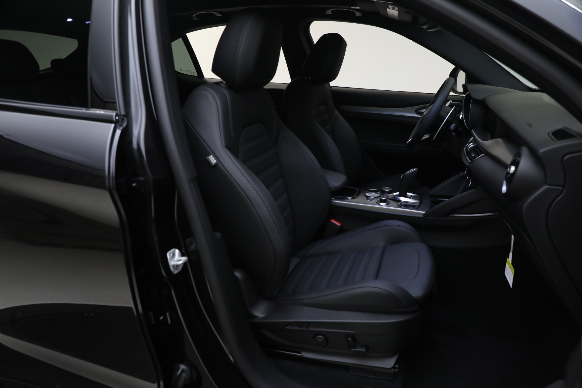 New 2024 Alfa Romeo Stelvio Veloce | St. Petersburg, FL