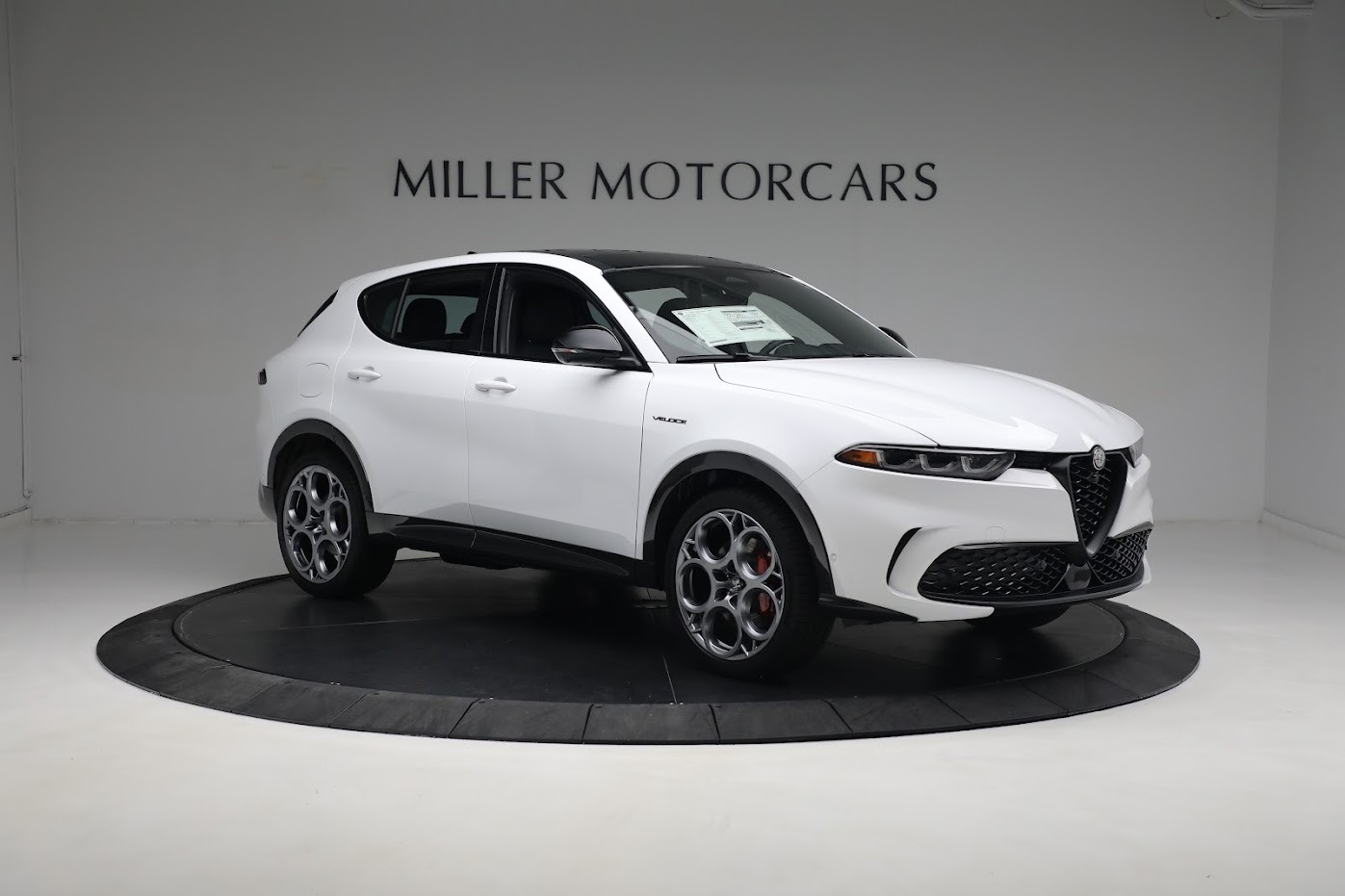 New 2024 Alfa Romeo Tonale Veloce | St. Petersburg, FL