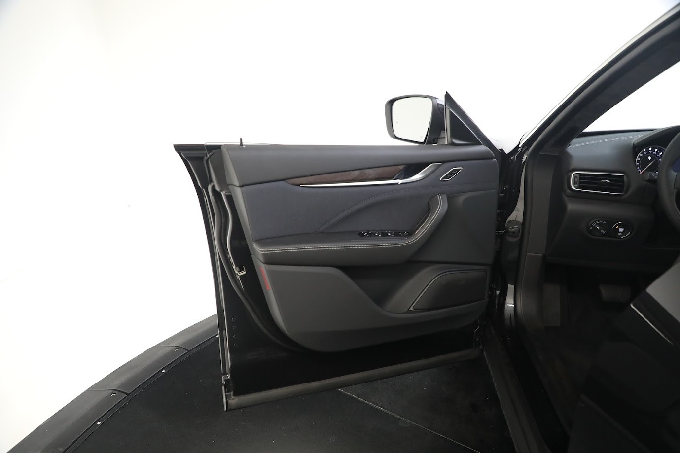 New 2023 Maserati Levante GT | St. Petersburg, FL