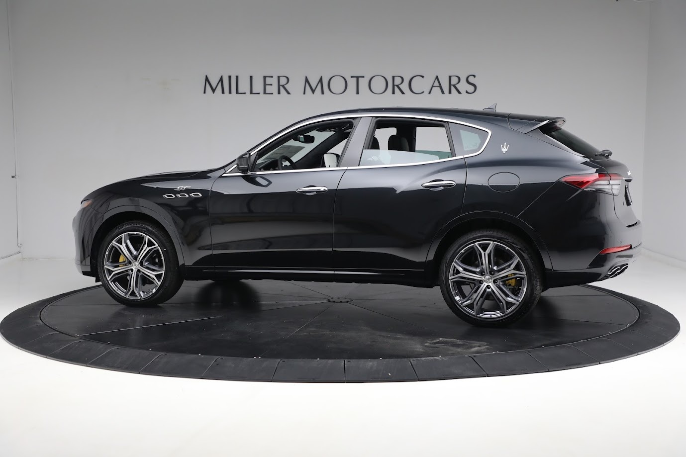 New 2023 Maserati Levante GT | St. Petersburg, FL