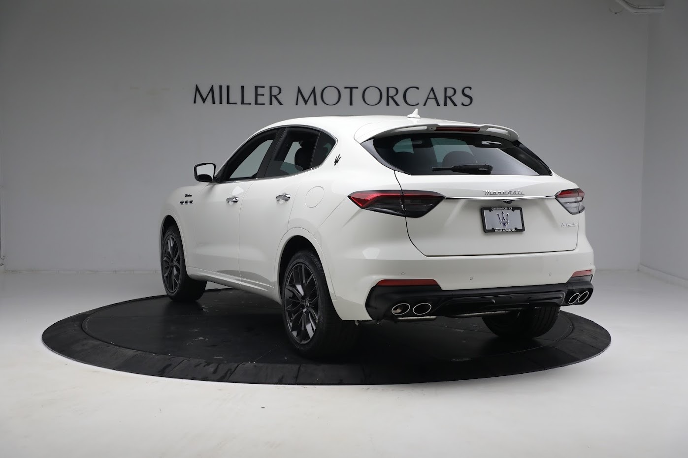 New 2023 Maserati Levante Modena | St. Petersburg, FL